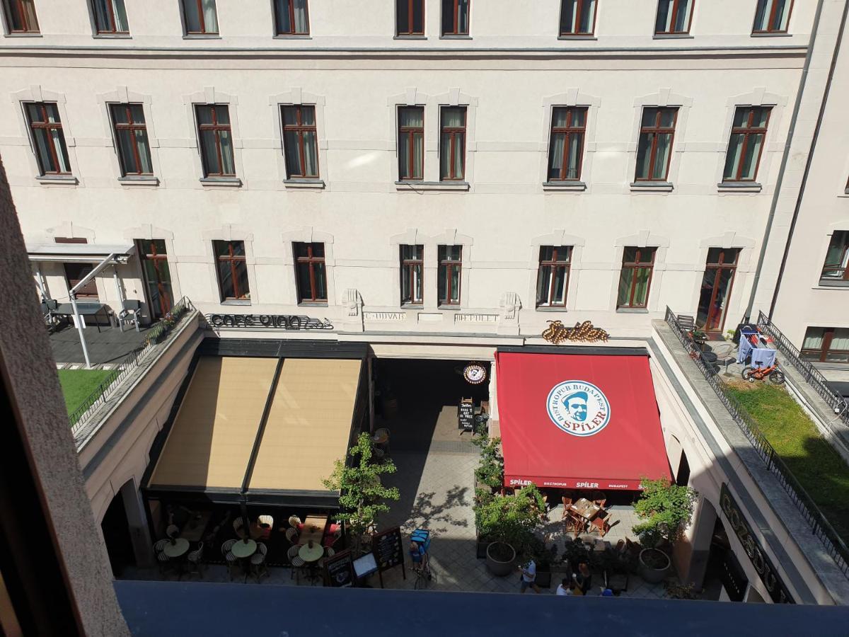 Cozy Downtown Apartment Budapest Exterior photo
